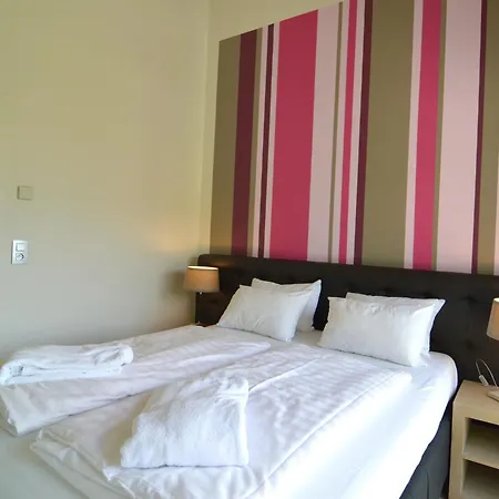 Hillside Retreat Ferienhaus